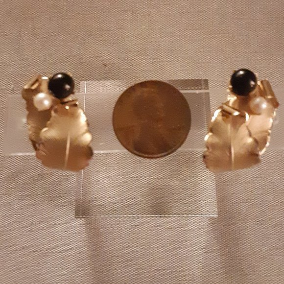 STAR BRAND CLIP EARRINGS/VINTAGE - Picture 2 of 7